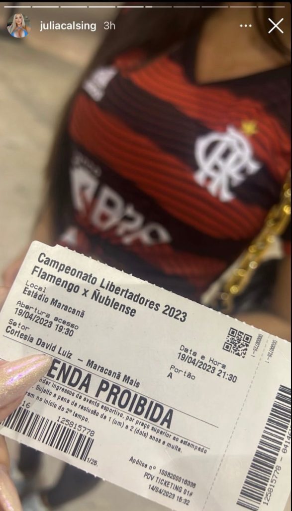 David Luiz reage após virar alvo de polêmica por suposto affair com