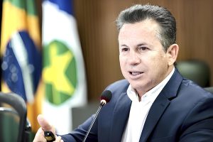 “Está errando de forma grotesca ao misturar política e economia” Mauro Mendes critica Trump por tarifas contra o Brasil; veja vídeo