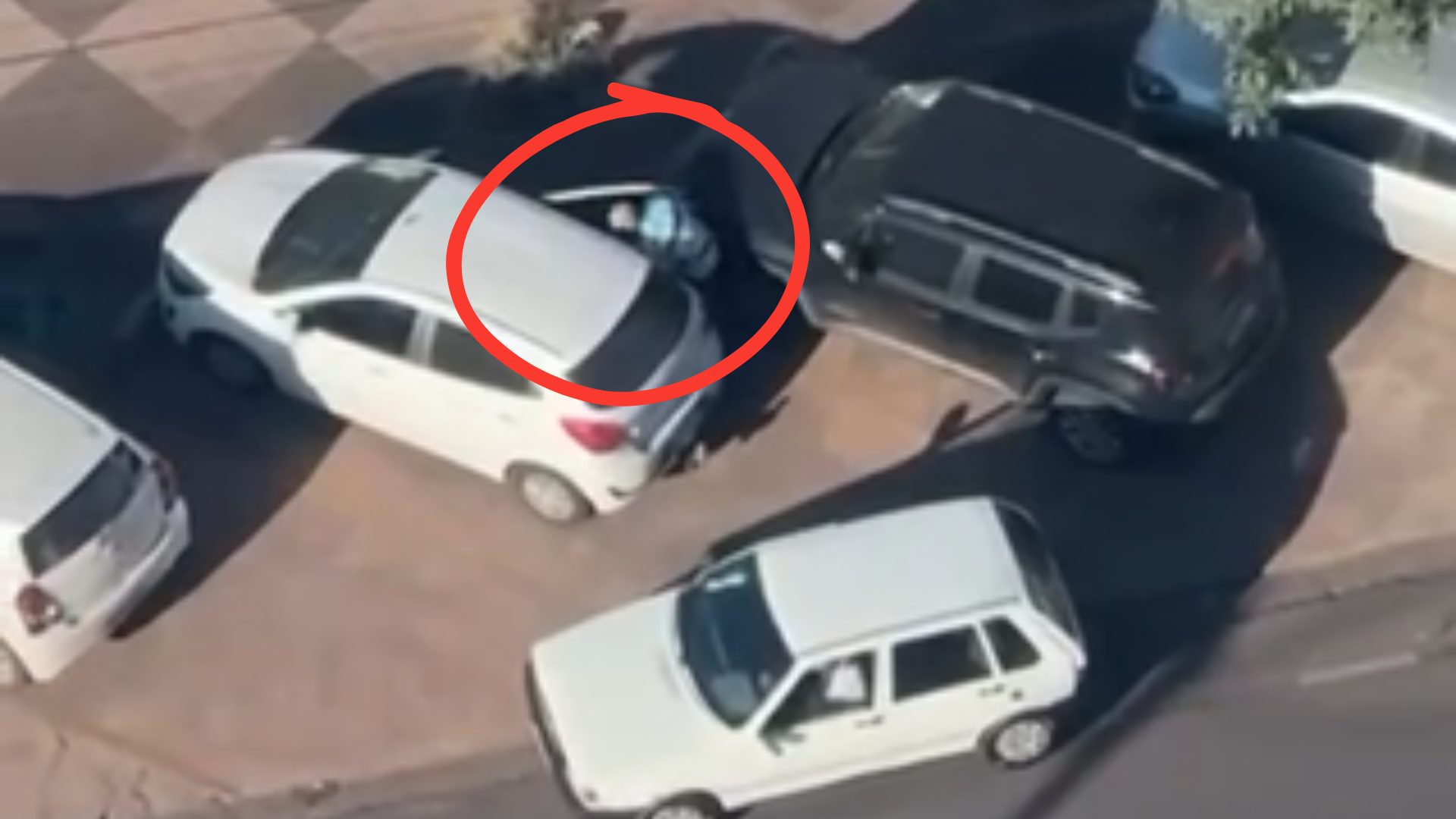 Homem quebra vidro e furta carro em plena luz do dia em frente a AMAGGI em Cuiabá; veja vídeo
