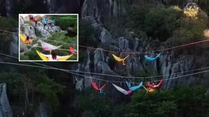 Redes suspensas impressionam pela coragem e beleza do cenário