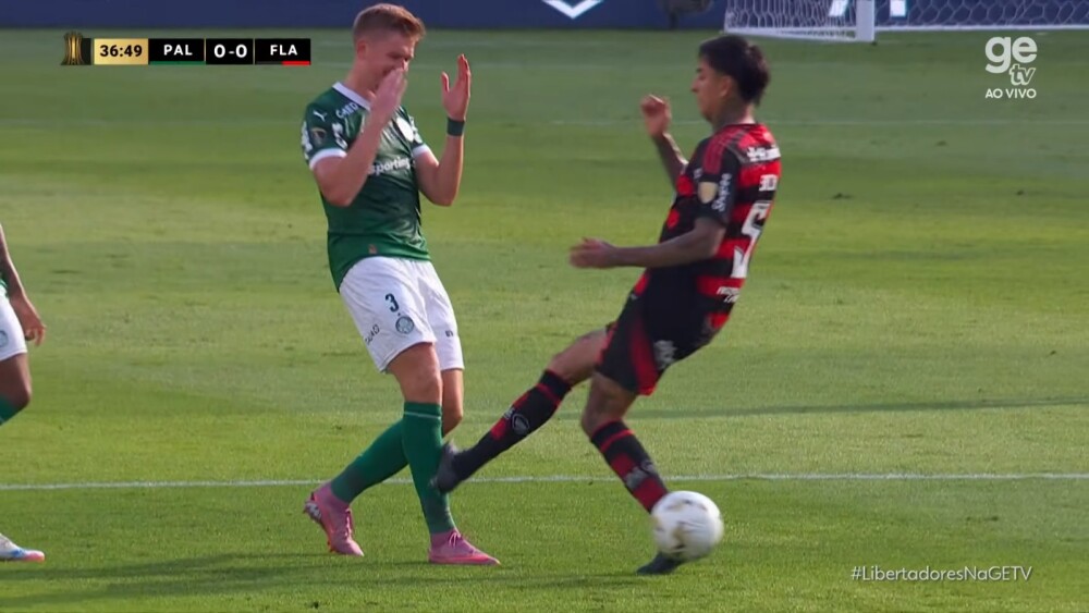 Lance polêmico entre Pulgar e Bruno Fuchs trava partida e revolta